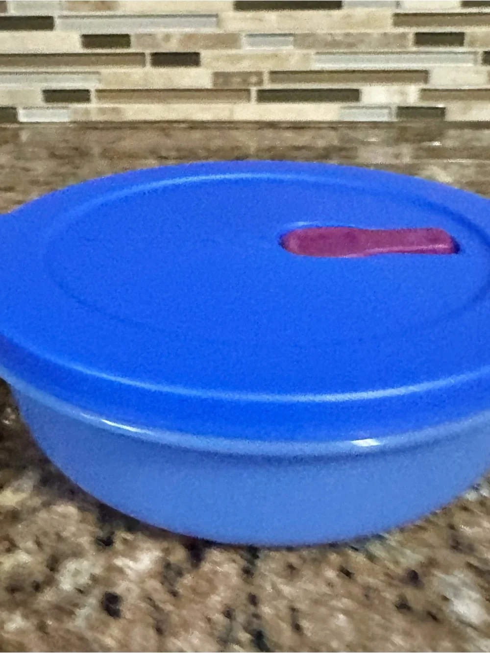 Tupperware crystal wave Container 4 1/4 cups - 1 liter - blue color